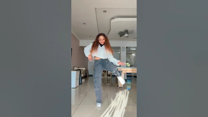 Thandow dancing Kamo Mphela iparty Amapiano Dance Challenge 2025 New #dance #kamomphela #thandoww