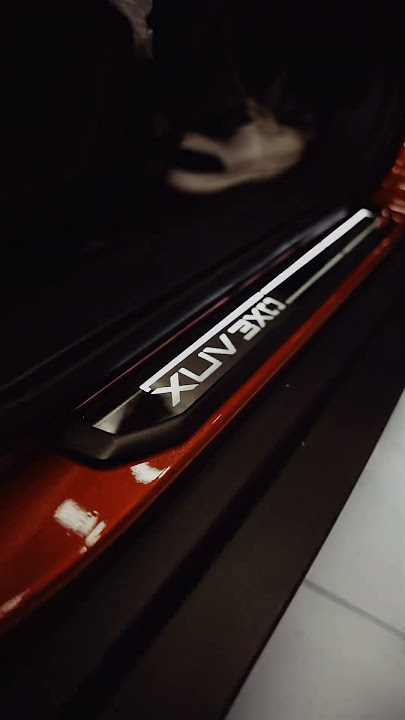 Mahindra XUV3XO AX7 | Manual Transmission | Tango Red | Dual Tone