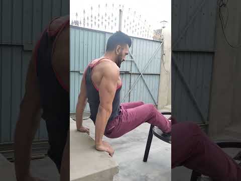 Triceps exercise at