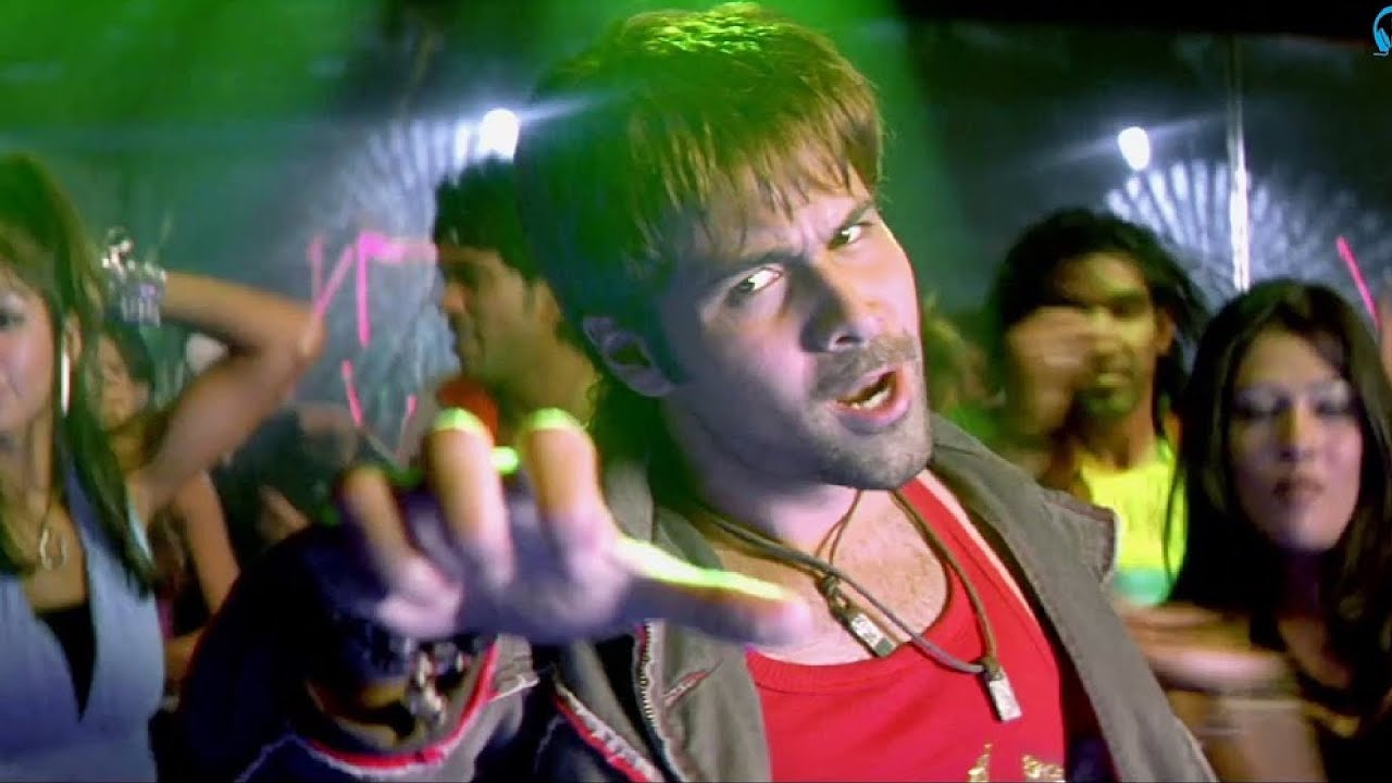 Meri Aawargi  Good Boy Bad Boy  Tusshar KapoorEmraan HashmiIsha SharvaniTanushree Dutta Himesh