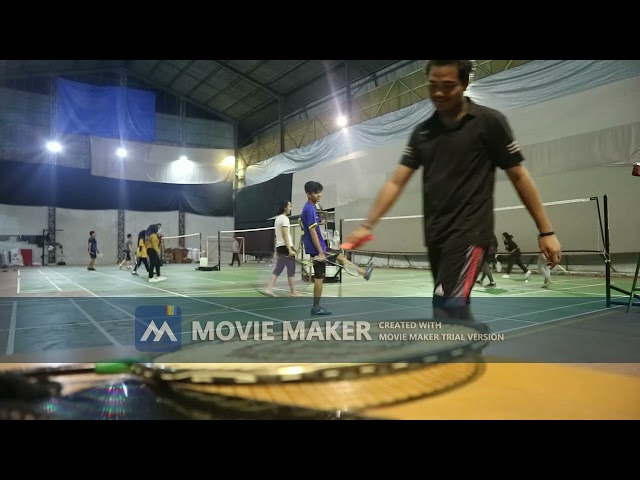 Bermain Bulutangkis/Badminton,Hal Manfaat yang dilakukan selama pandemi - Eldiyanti class=