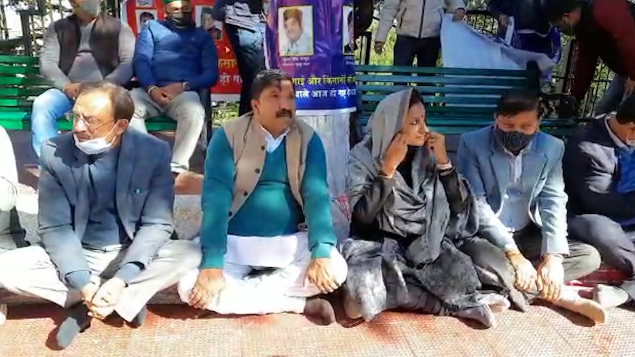 HPCC chief Kuldeep Rathore, along with Congress MLAs, sits on dharna outside Vidhan Sabha