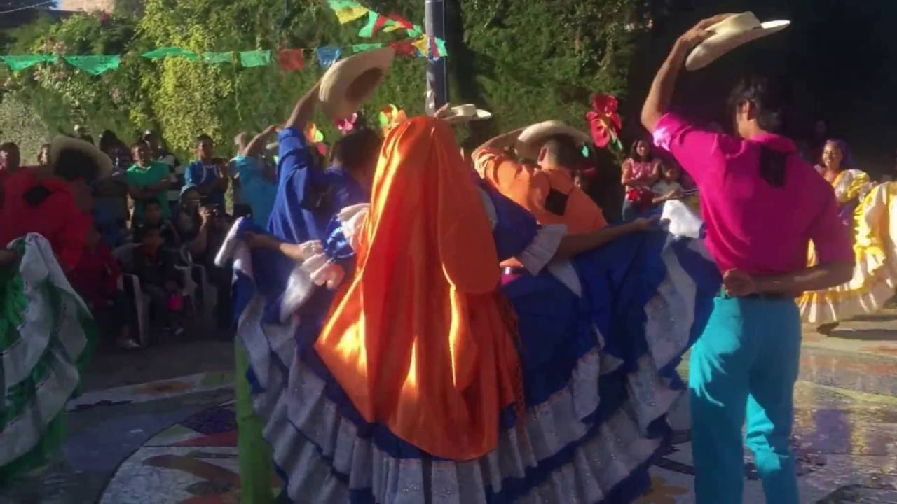 Baile Folklórico El Salvador - Chalatenango Tierra Bendecida