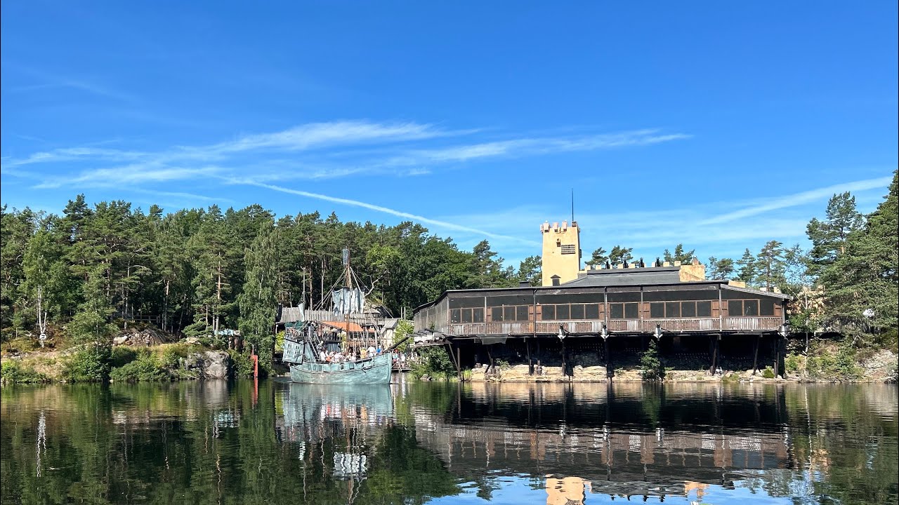 En liten video når kaptein sabeltann og mannskapet vender hjem fra tokt