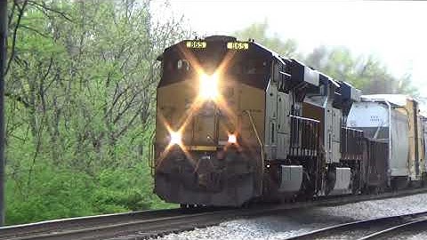 CSX ES44AH 865 w/ Weak K5HL Leads Manifest Q583-08 on 4/8/21