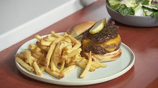 Lunchbreak:  Burger with Mac Daddy Sauce