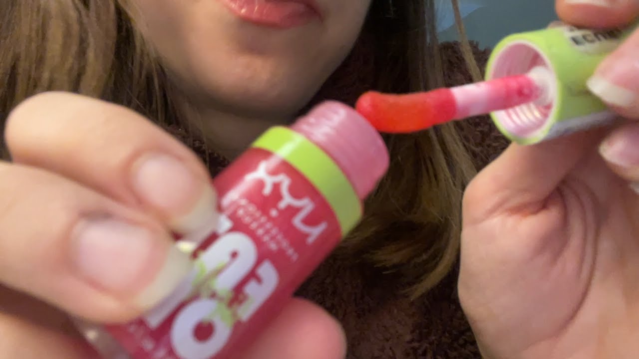 asmr doing your makeup FAST (10 mins)