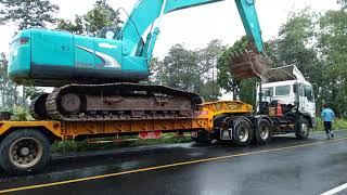 #ย้ายรถแม็คโครหน้าฝนต้องระมัดระวังกันด้วยน่ะครับ screenshot 5