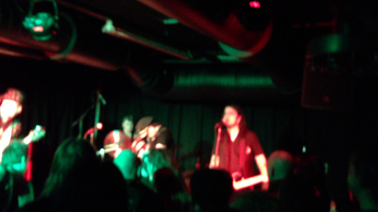 Petter Baarlie.Chris Damien Doll og Dan Thunderbird