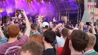 Mac DeMarco - Chamber Of Reflection (Live at The Piece Hall, Halifax, UK)