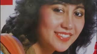 NIA ASTARINA  BAHAGIAMU ADALAH TANGISKU  KARYA  JHON DAYAT& ISKANDAR