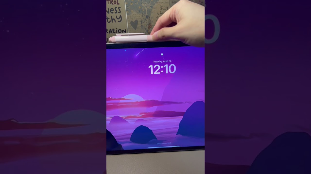 Leveling Apple Pencil with this Moko Pink sleeve💕 