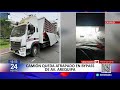 Camión de carga queda atascado bajo puente en avenida Arequipa y genera congestión vehicular