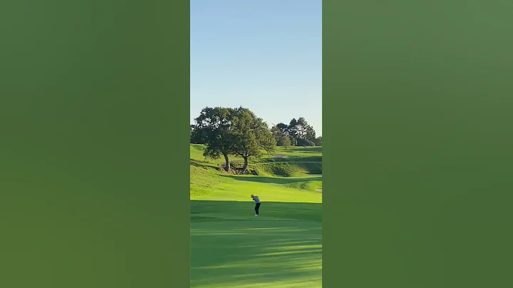 How to create backspin in the shortgame | Golf