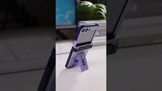 Highlighting the #kickstand feature of #UBPro for #GalaxyZFlip5 💥 #samsung #foldablecase #SUPCASE