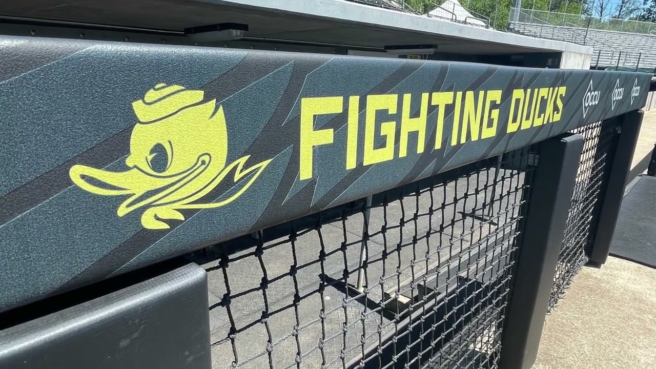 SportsVenuePadding.com | Univ. or Oregon Baseball | Graphically printed field wall padding