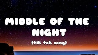 Elle Duhé - MIDDLE OF THE NIGHT (Sped Up) (Lyrics) [TikTok Remix] Resimi