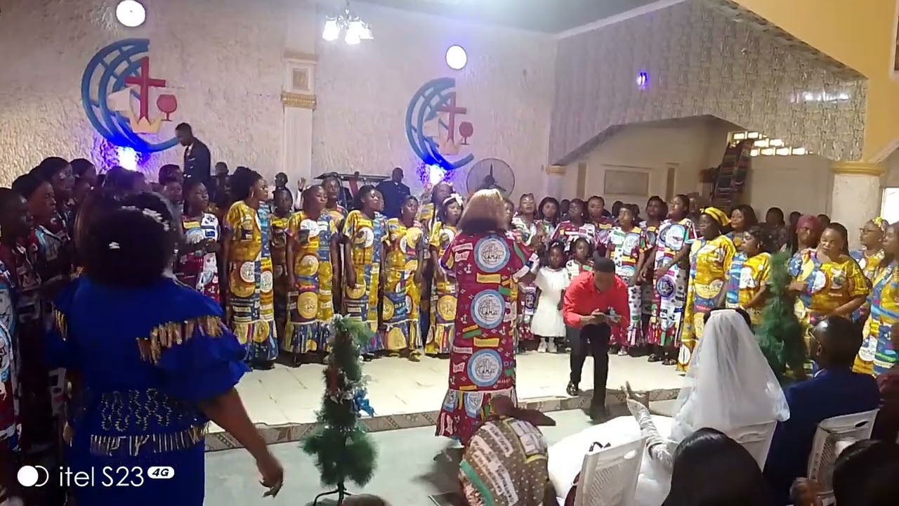 CHOVECO FEMME BOMA 2 A LA PAROISSE CEAC KABAMBARE/ MATADI