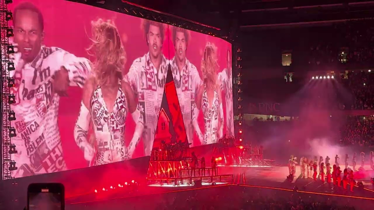 Beyoncé “Formation + MY HOUSE + Diva” - COWBOY CARTER TOUR 4K Chicago 2025