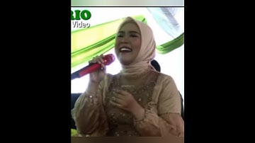 Selfi Yamma Sumpah Benang Emas