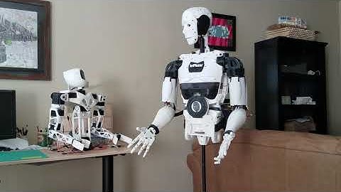 Poppy robot meets Isaac Inmoov. 3d printed, ez-robot controller