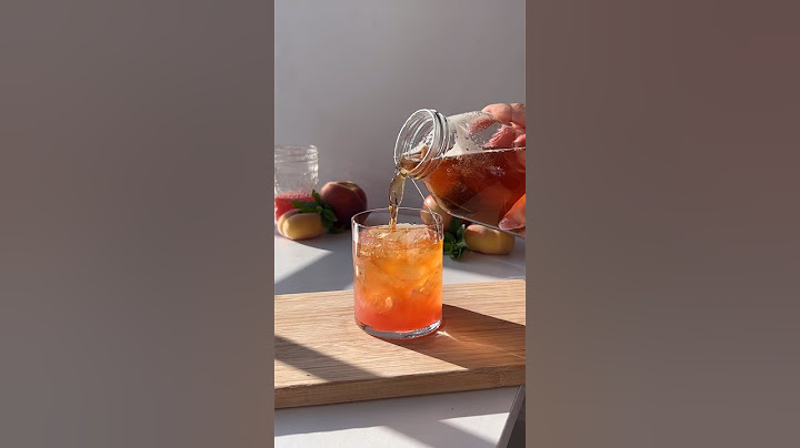making homemade peach iced tea 🍑 #homecafe #baking #matcha #coffee
