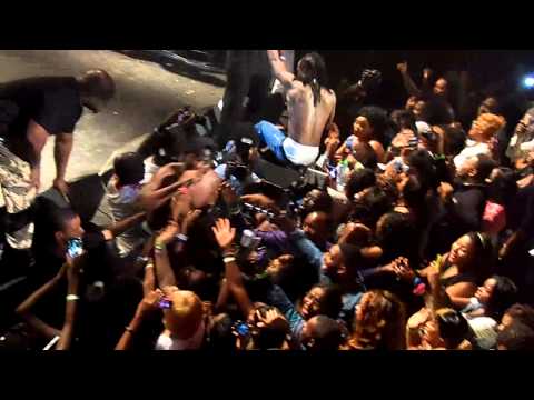 "Chop My Money" - PSquare  Live in Chicago -08.23.2013_05