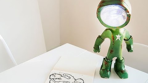 The most cool lamp ever! - Lampster Robot Lamp