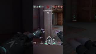 w jett 🤣 #shorts #valorant #jett