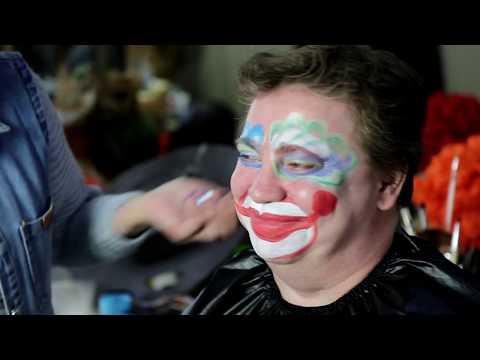 Мастер-класс "Грим клоуна" (заведующая гримерно-пастижерным цехом Гульниса Трунова)