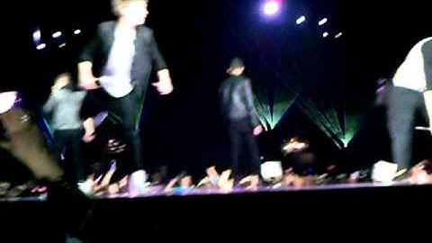 One direction, teenage kicks and one way or another!! 1st april 2013, o2 arena London