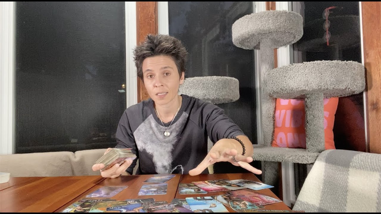 LEO MID OCTOBER 2022 - 