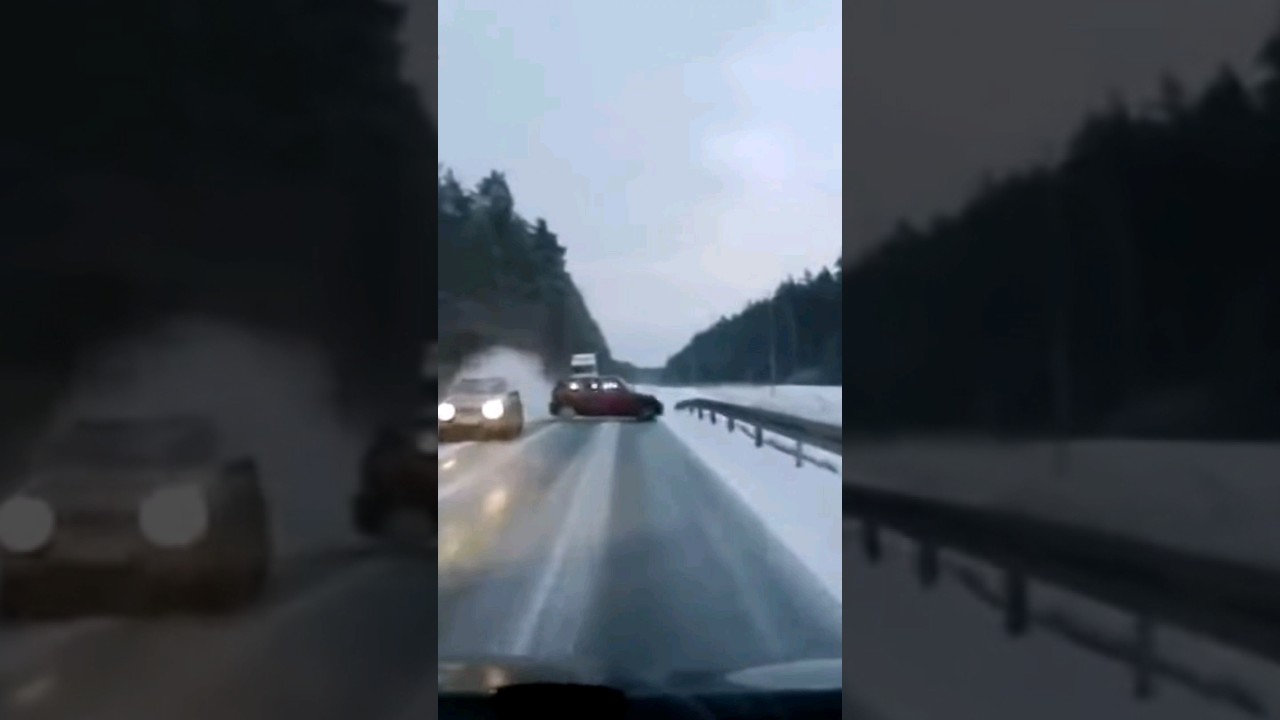 Polskie drogi w kamerze samochodowej. Polish roads in dash cam. Straßenvideo von Dashcam. 道路交通事故.ДТП