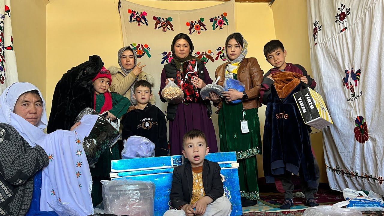 Открываем сувенирную лавку Газни 💚🥰