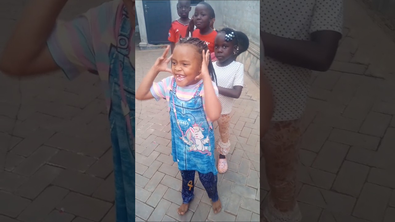 spell the word and win 😁#fungame #flipbottlechallenge #spelling