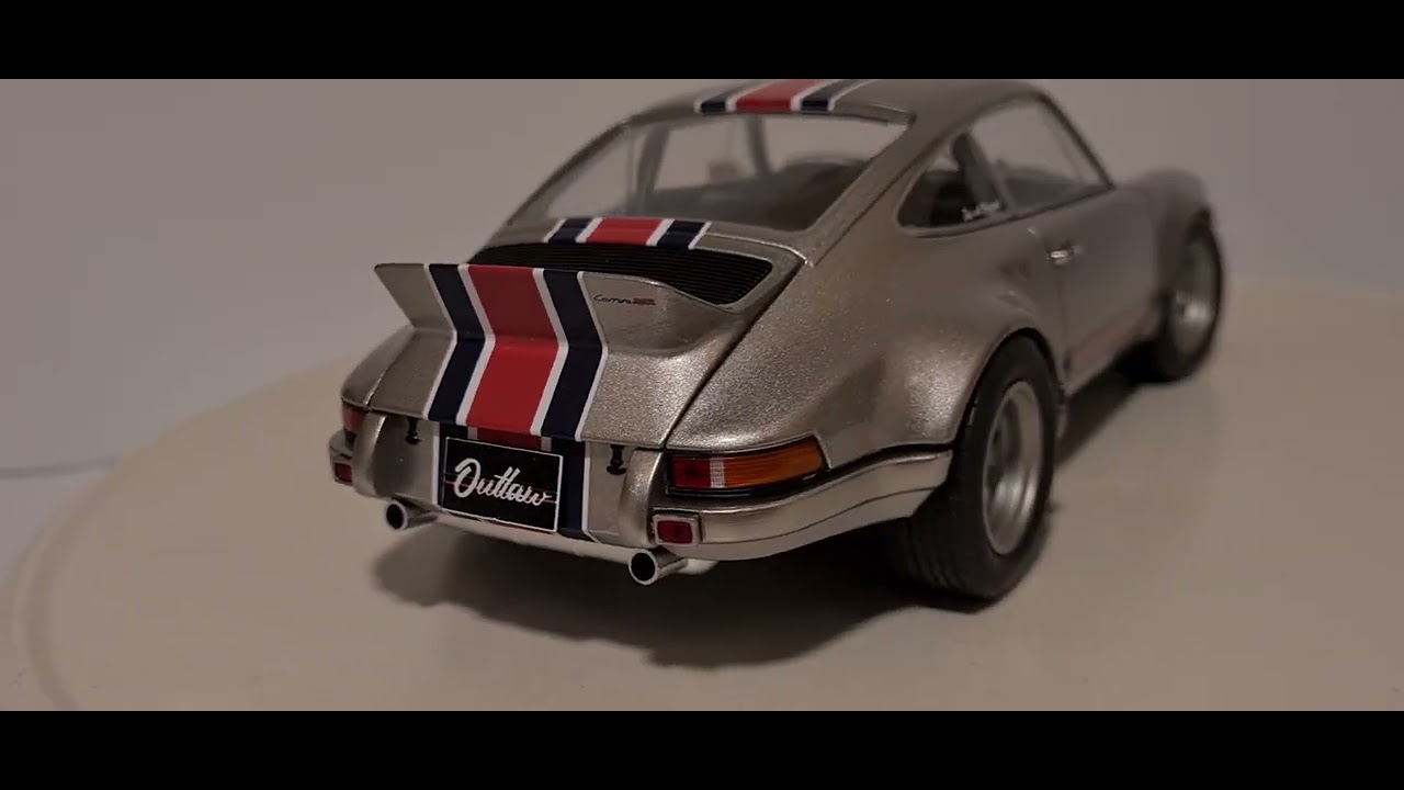Porsche 911 RSR Outlaw 1973 - Solido 1/18 - Modèle Gris - Neuf Sous Boîte