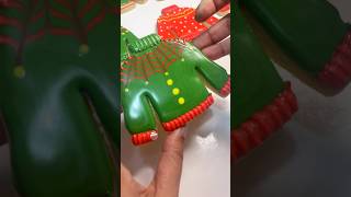 Christmas Sweater Cookie | Christmas Jumper Cookie | Ugly Sweater Cookie #cookiedecorating #cookies