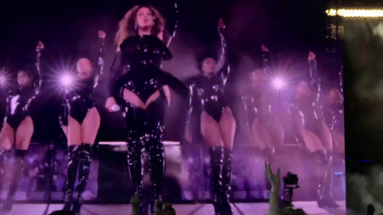 Beyoncé - Formation/Run The World - OTR II - Rose Bowl