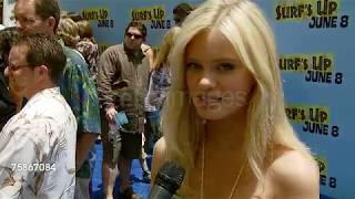 Sara Paxton on coming out because she loves surfing and penguins, on liking animations, on being afr Net Worth