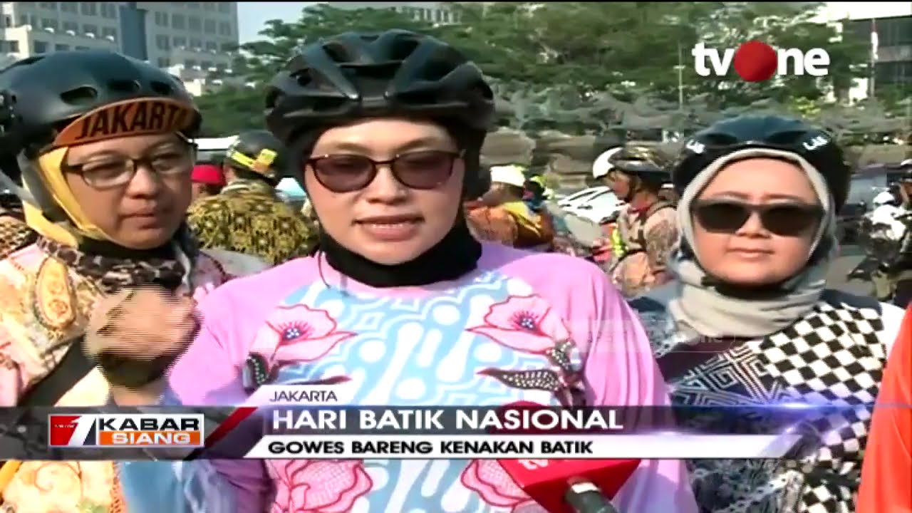 tv one live streaming free Hari Batik Nasional, Komunitas Bike to Work Gelar 'Gowes Bareng Mengenakan Batik'