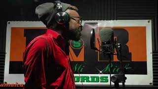 Watch Beenie Man Cross The Bridge video