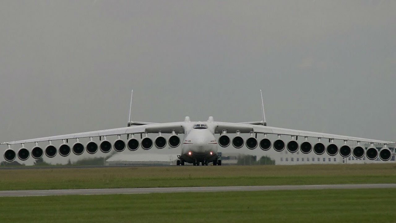 The Biggest Airplane In The World An 225 Mriya YouTube The Biggest Airplane In The World An 225 Mriya YouTube