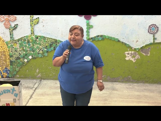 Con cuenta cuentos, celebran el Día del Niño y la Niña en el CAM Juan Francisco Lucas.