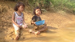 Mencari Etok Di Sungai