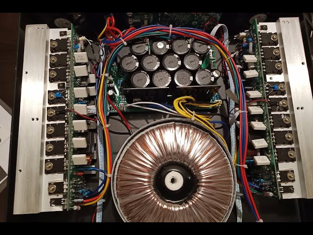 バウンサー、out Sound Town 2-Channel 1800W Professional Amplifier with Low Pass