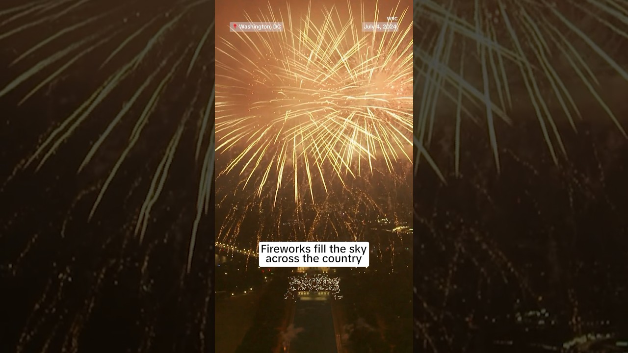 Fireworks lit up the sky across the country for Independence Day Fireworks lit up the sky across the country for Independence Day