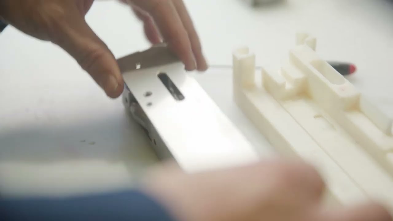 New and improved ASSA ABLOY ES8100 VLock YouTube