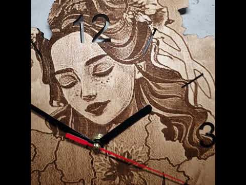 Дерев`янний настінний годинник "Дівчата ЗСУ", відео 1