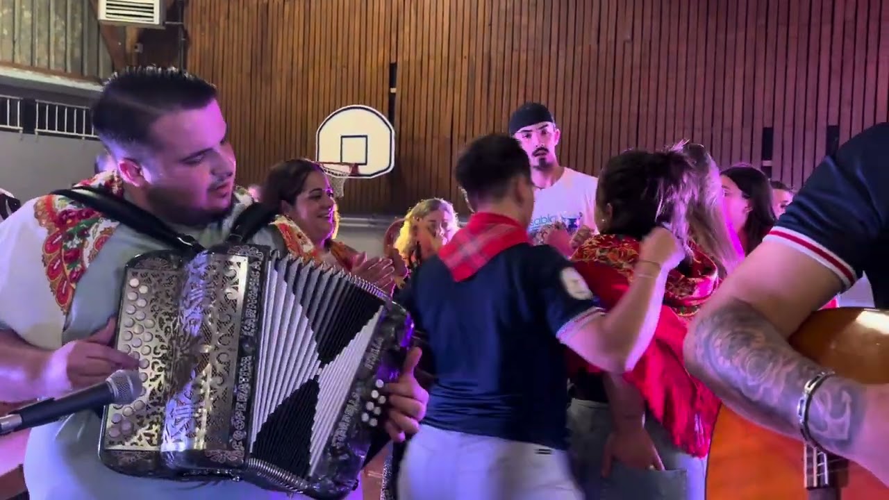 Serrinha - Danças e Cantares do minho Rusgas em Noisy-le-Sec