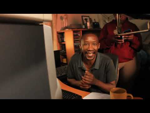 Pazza YohDJ at Work - The making ingoma by "Hatric Mabagwale"
